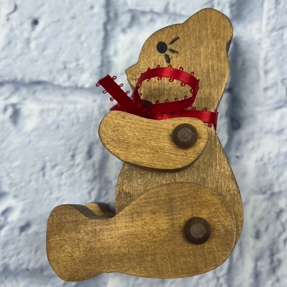 Vintage positional wooden bear
